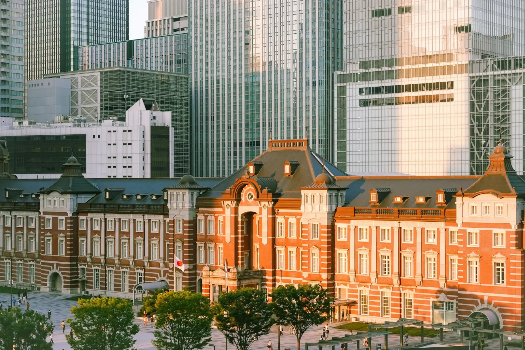 리크루트 본사가 있는 도쿄역 이미지